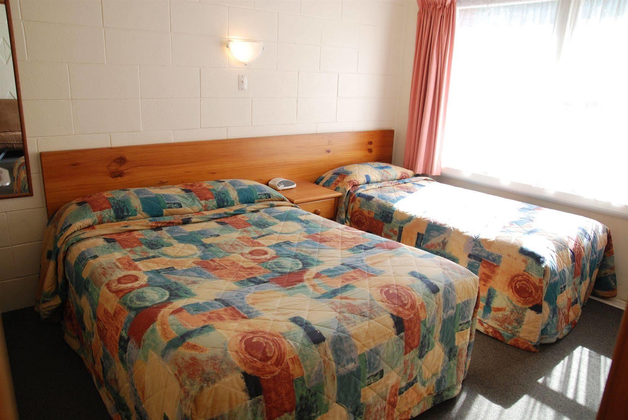 Manhattan Lodge Motel 汉密尔顿 外观 照片